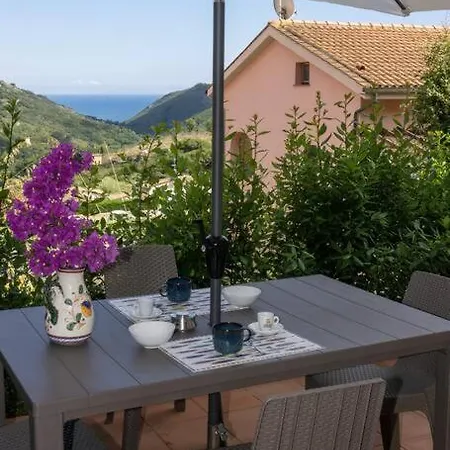 Casa vacanze Cav La Ginestra Vistamare Elba Rio dellʼElba
